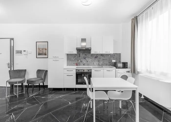 Ponale Foresteria Lombarda מלון *